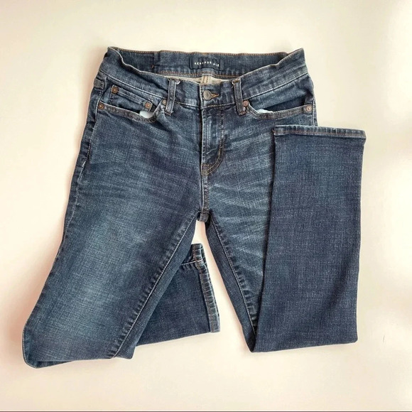 Aeropostale Youth Slim Fit Denim Medium Wash Casual Blue Jeans Size 27/28 - Picture 4 of 13